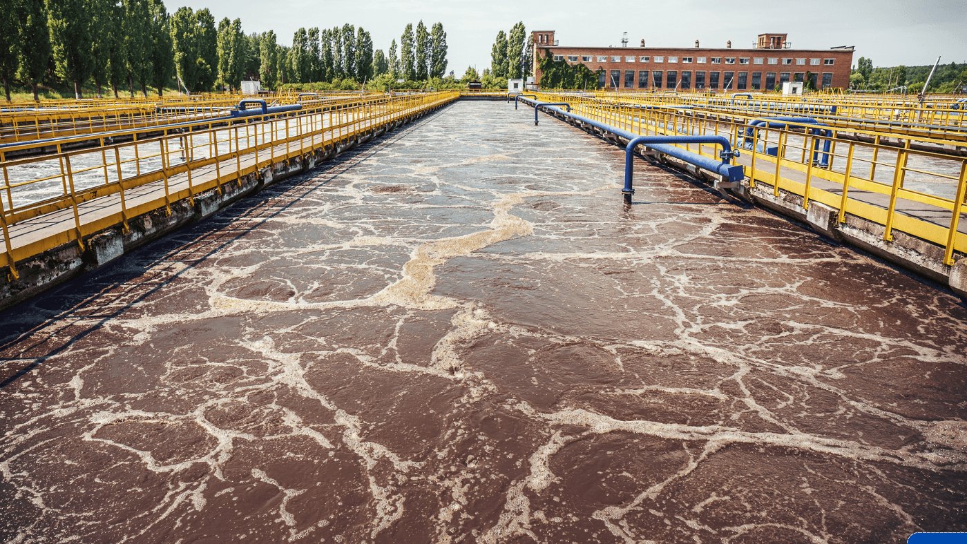 Aerobic wastewater treatment